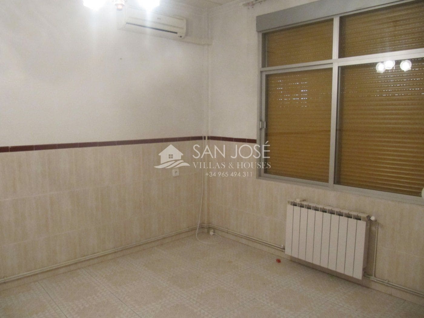 7 bedroom Townhouse for sale in Pinoso - € 126,000 (Ref: 6196976)
