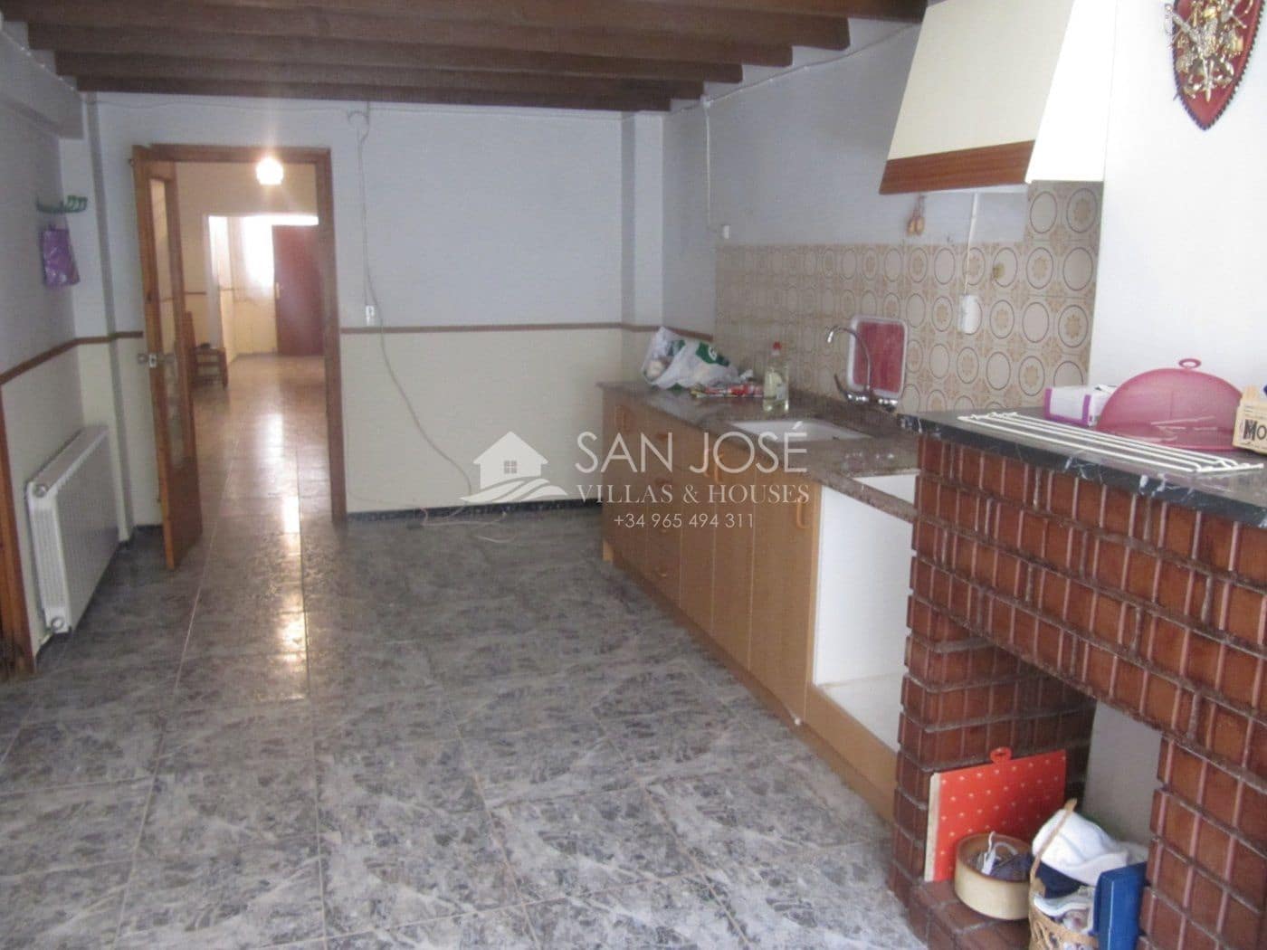 7 bedroom Townhouse for sale in Pinoso - € 126,000 (Ref: 6196976)
