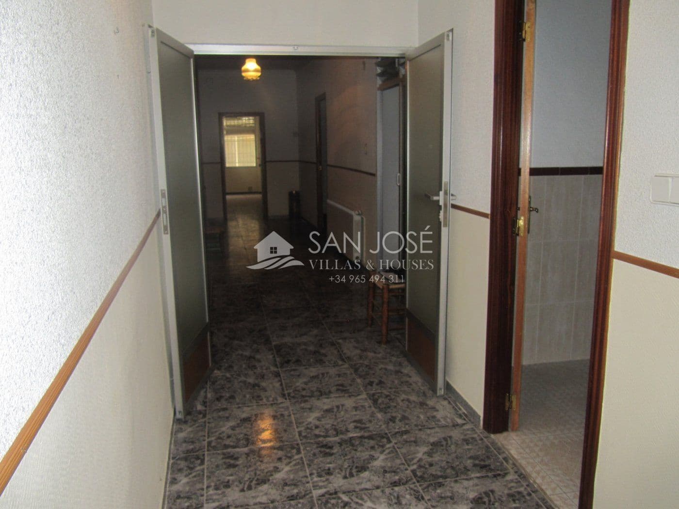 7 bedroom Townhouse for sale in Pinoso - € 126,000 (Ref: 6196976)