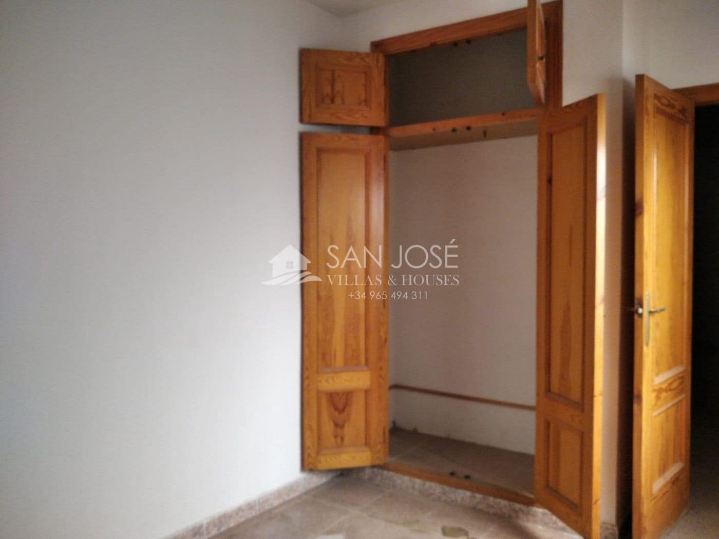 Företag till salu i Torrellano - 525 000 € (Ref: 6449792)