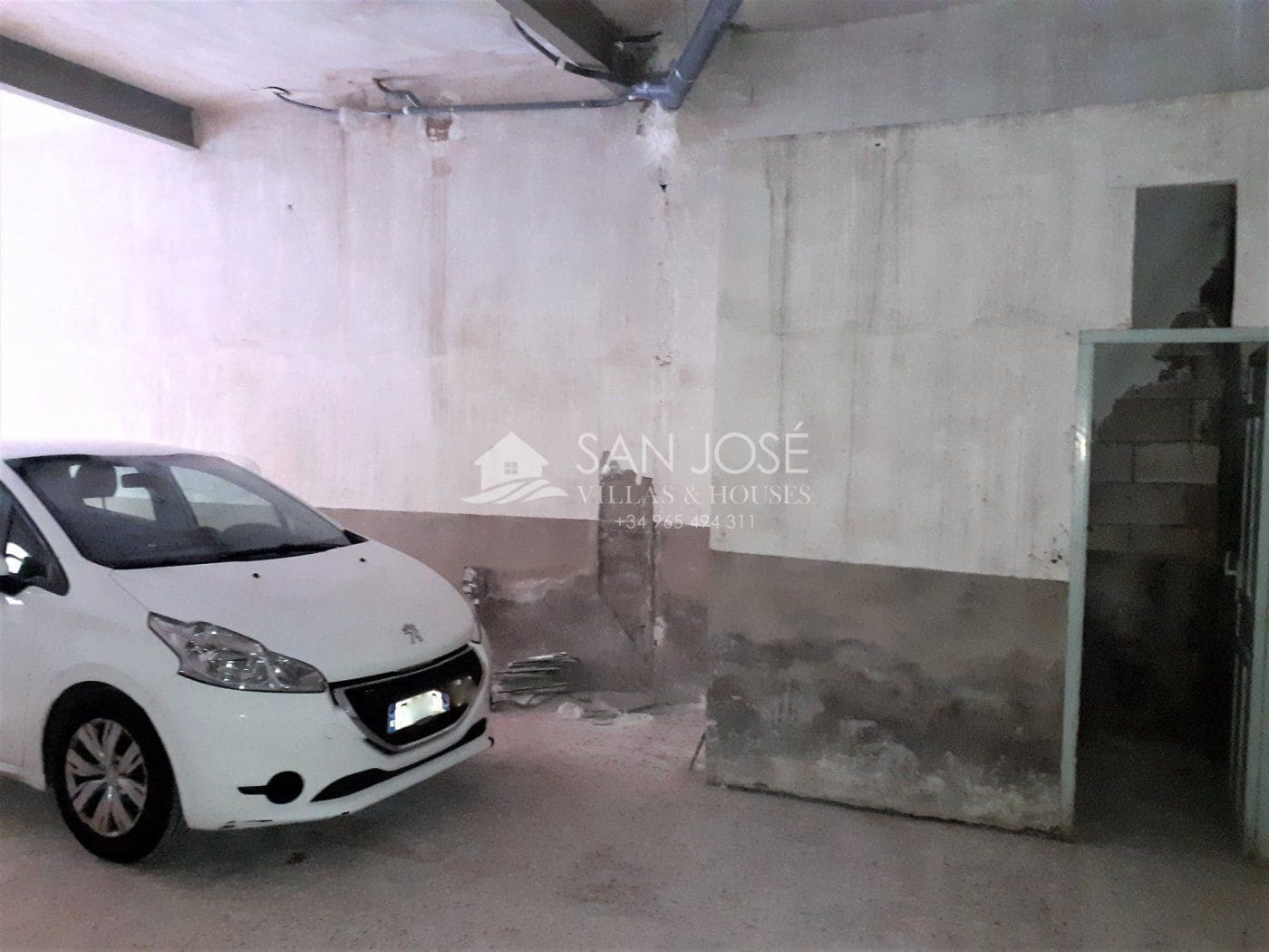 Commercieel te koop in Novelda - € 64.000 (Ref: 6459390)