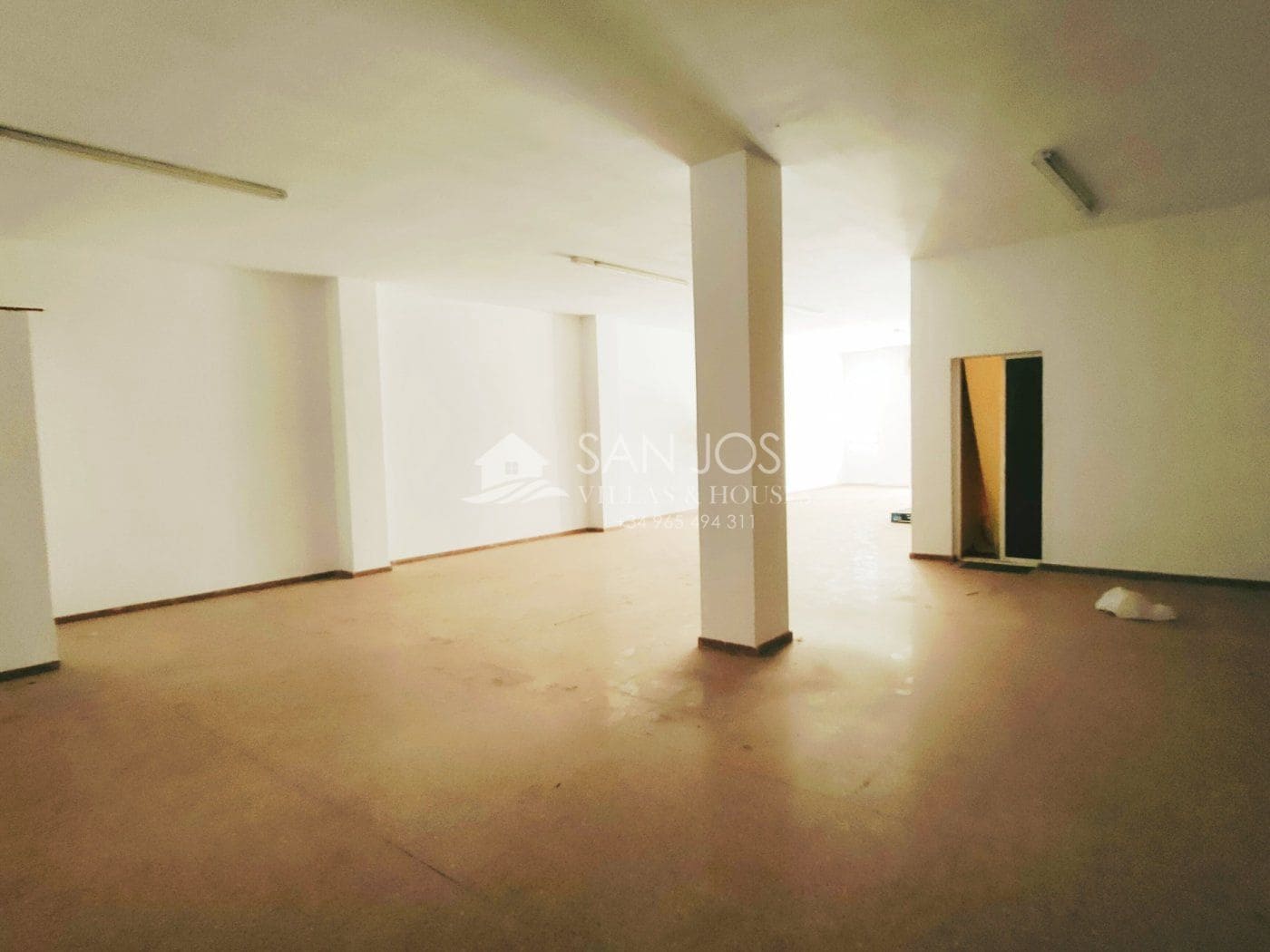 Commerciale in vendita in Monforte del Cid - 71.050 € (Rif: 6488771)