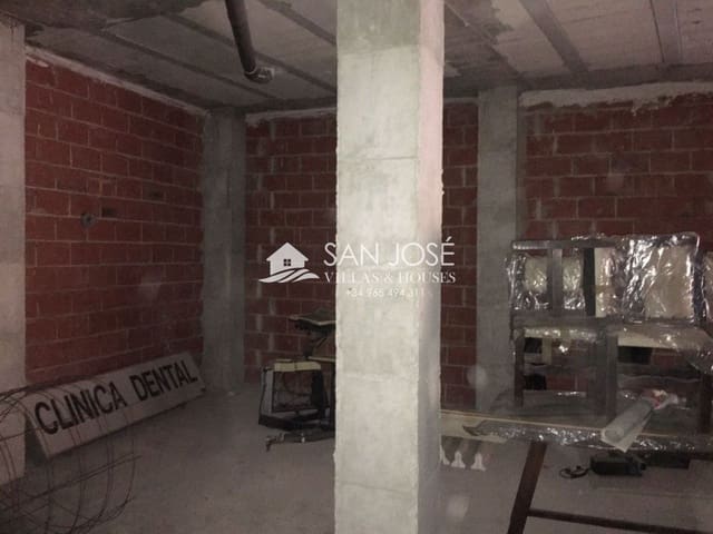 Commerciale in vendita in Monóvar / Monóver - 66.050 € (Rif: 6608238)