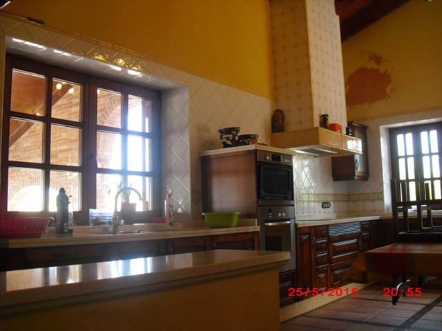 5 soveværelse Villa til salg i Elche / Elx med swimmingpool - € 700.000 (Ref: 6615046)