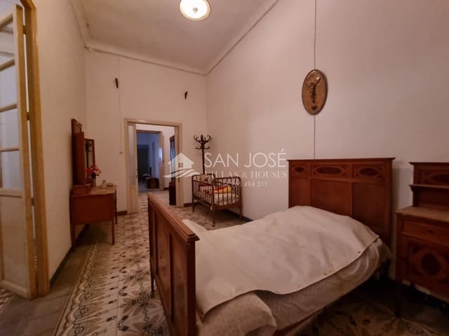 5 soveværelse Byhus til salg i Monforte del Cid - € 307.260 (Ref: 6660166)