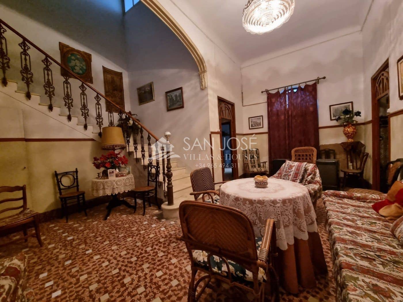 5 soveværelse Byhus til salg i Monforte del Cid - € 307.260 (Ref: 6660166)