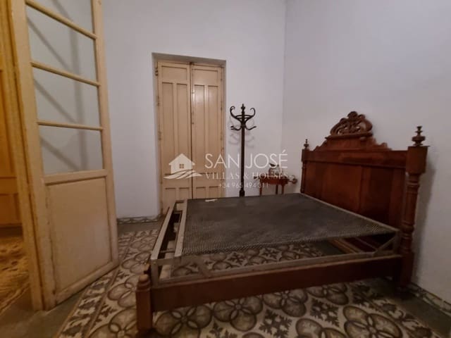 5 soveværelse Byhus til salg i Monforte del Cid - € 307.260 (Ref: 6660166)