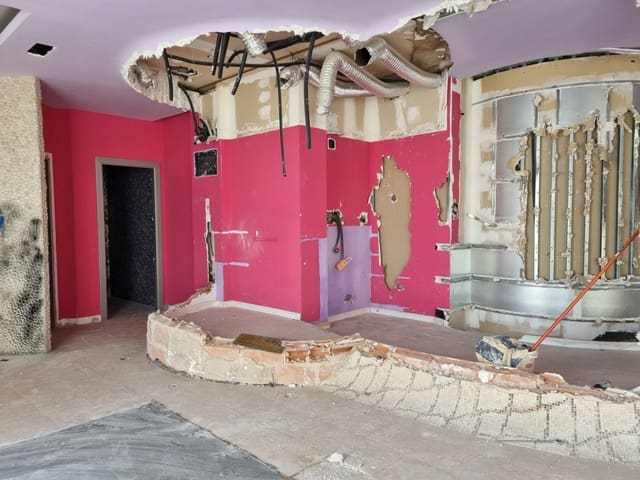 Erhverv til leje i Monóvar / Monóver - € 600 (Ref: 6667886)