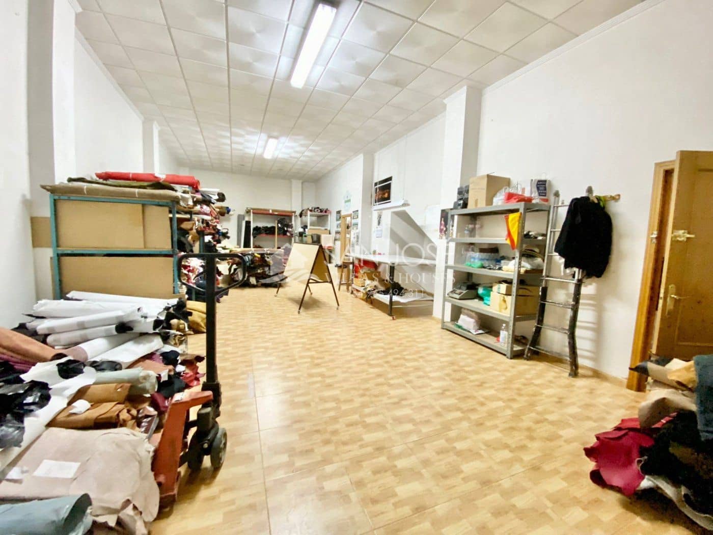 Erhverv til salg i Novelda - € 60.000 (Ref: 6700441)