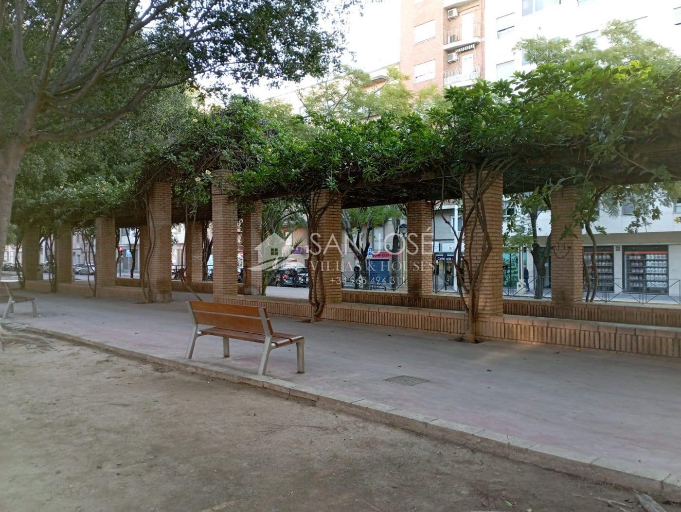 Commercial for sale in Elche / Elx - € 1,500,001 (Ref: 6702469)
