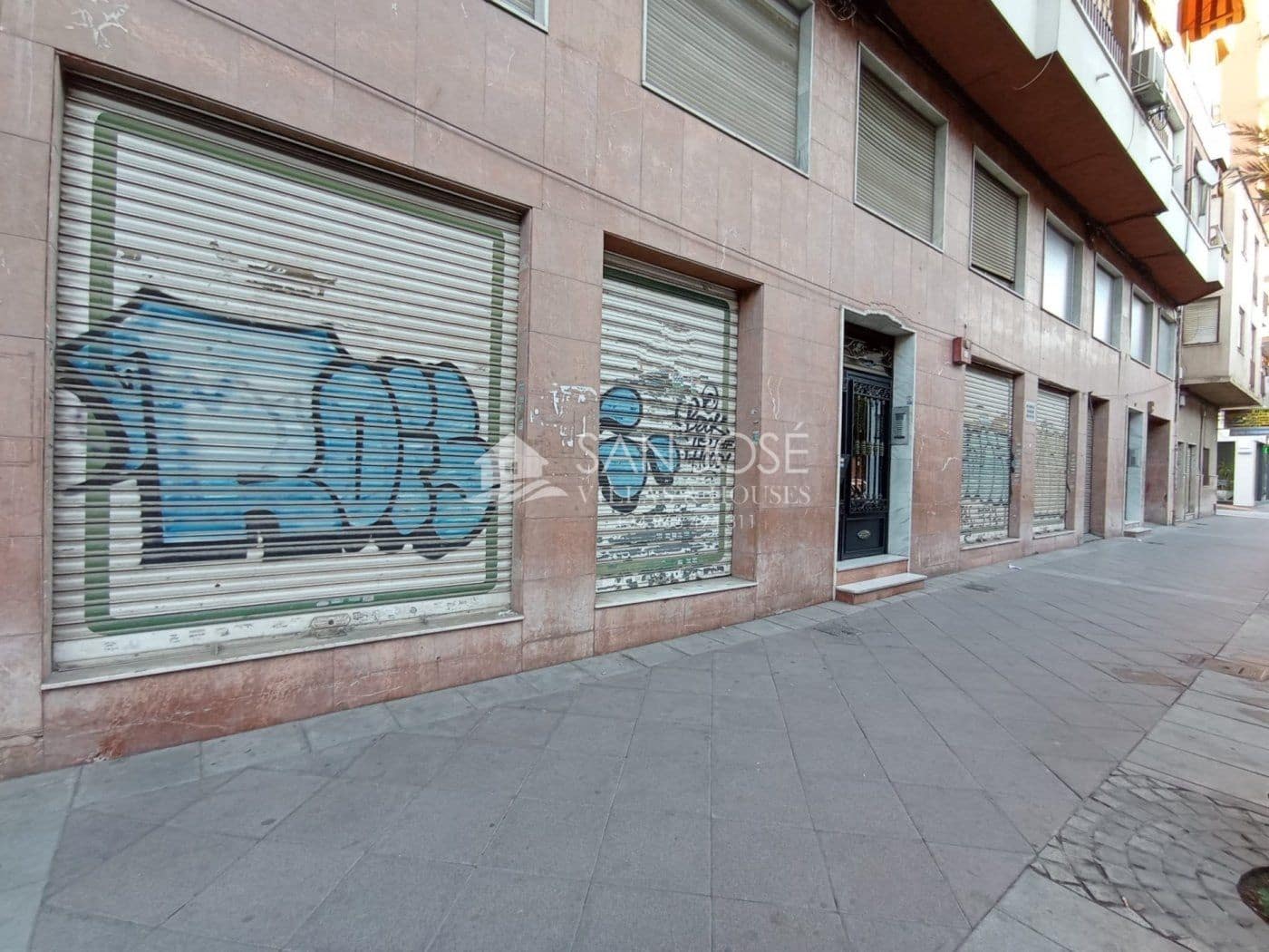 Commercial for sale in Elche / Elx - € 1,500,001 (Ref: 6702469)