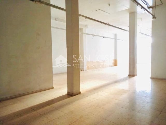 Commercieel te koop in Barrio del Progreso, Murcia stad - € 175.000 (Ref: 6873130)