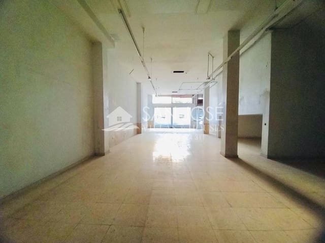 Commercieel te koop in Barrio del Progreso, Murcia stad - € 175.000 (Ref: 6873130)