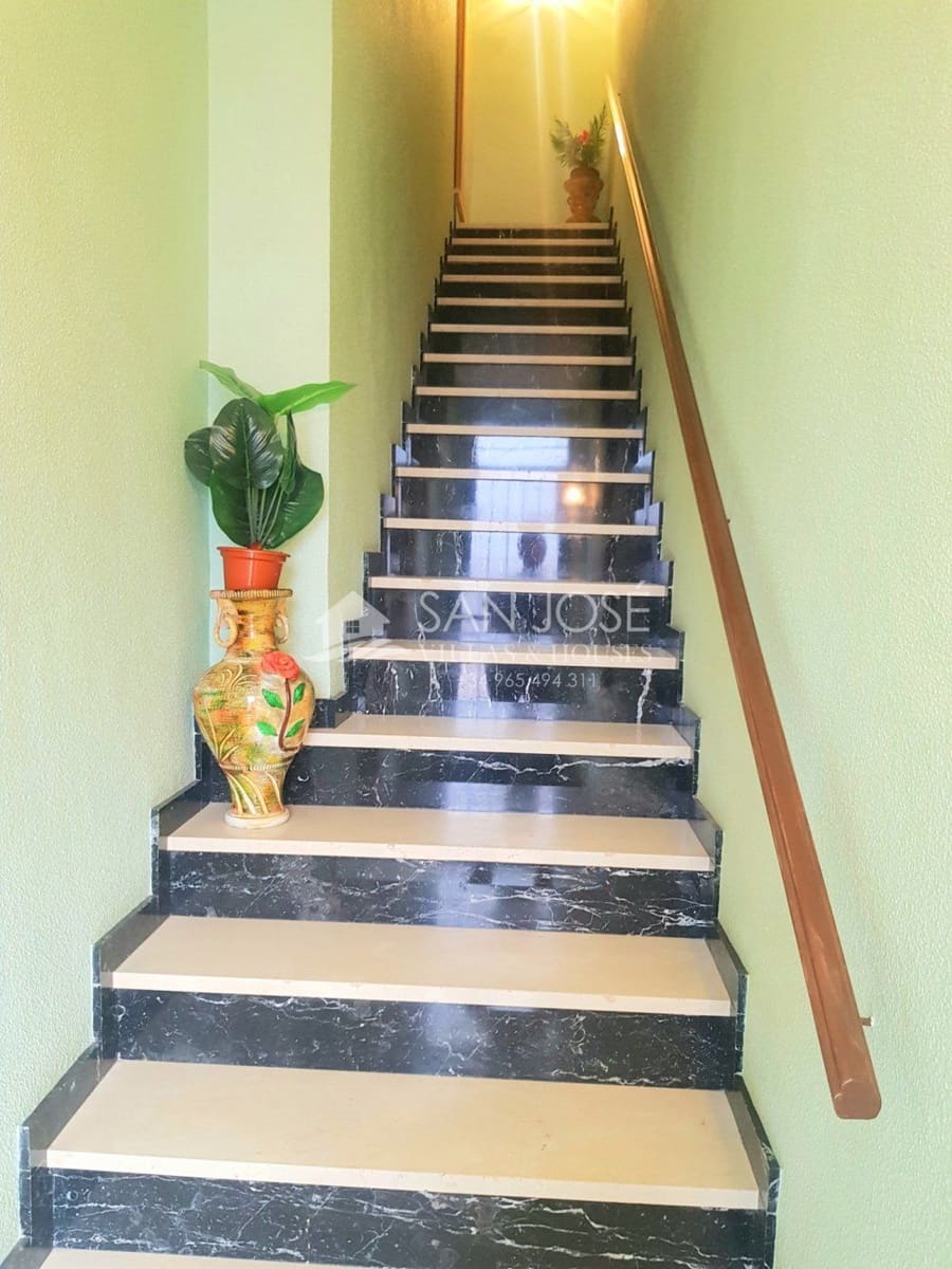 4 soverom Villa til salgs i Monforte del Cid - € 160 000 (Ref: 6902368)