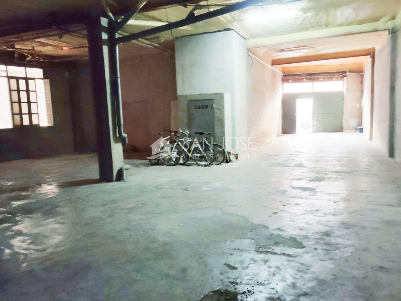 Kaupallinen vuokrattavana paikassa Aspe - 500 € (Ref: 7080656)