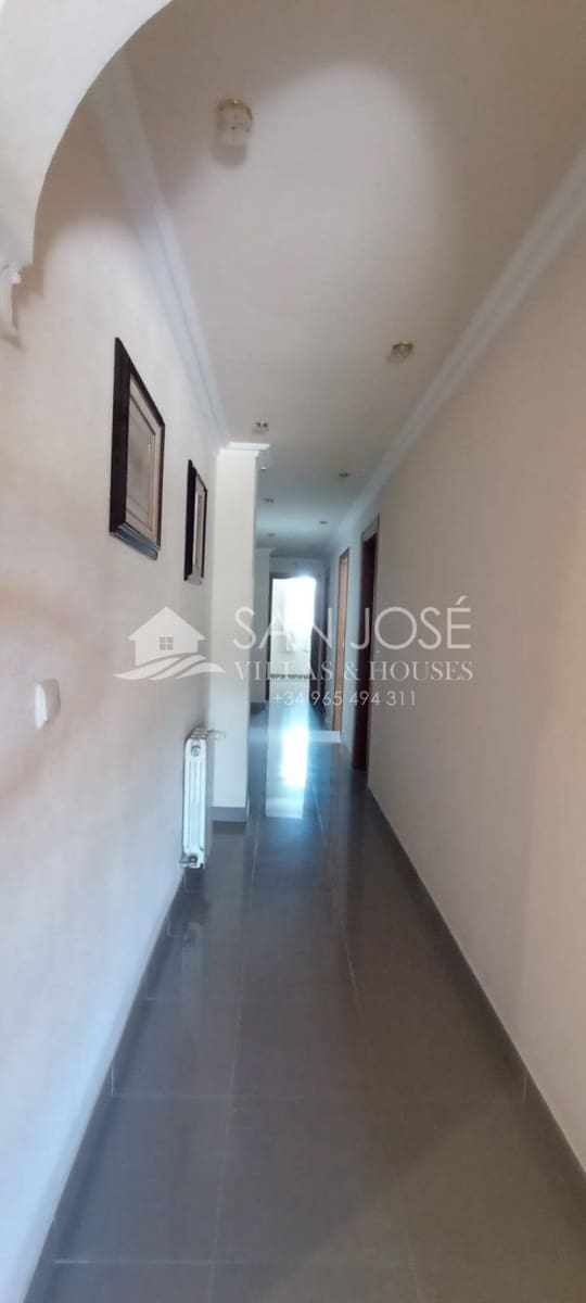 5 soveværelse Villa til salg i San Felipe Neri - € 1.050.001 (Ref: 7088940)