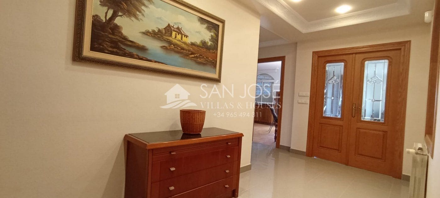 5 soveværelse Villa til salg i San Felipe Neri - € 1.050.001 (Ref: 7088940)