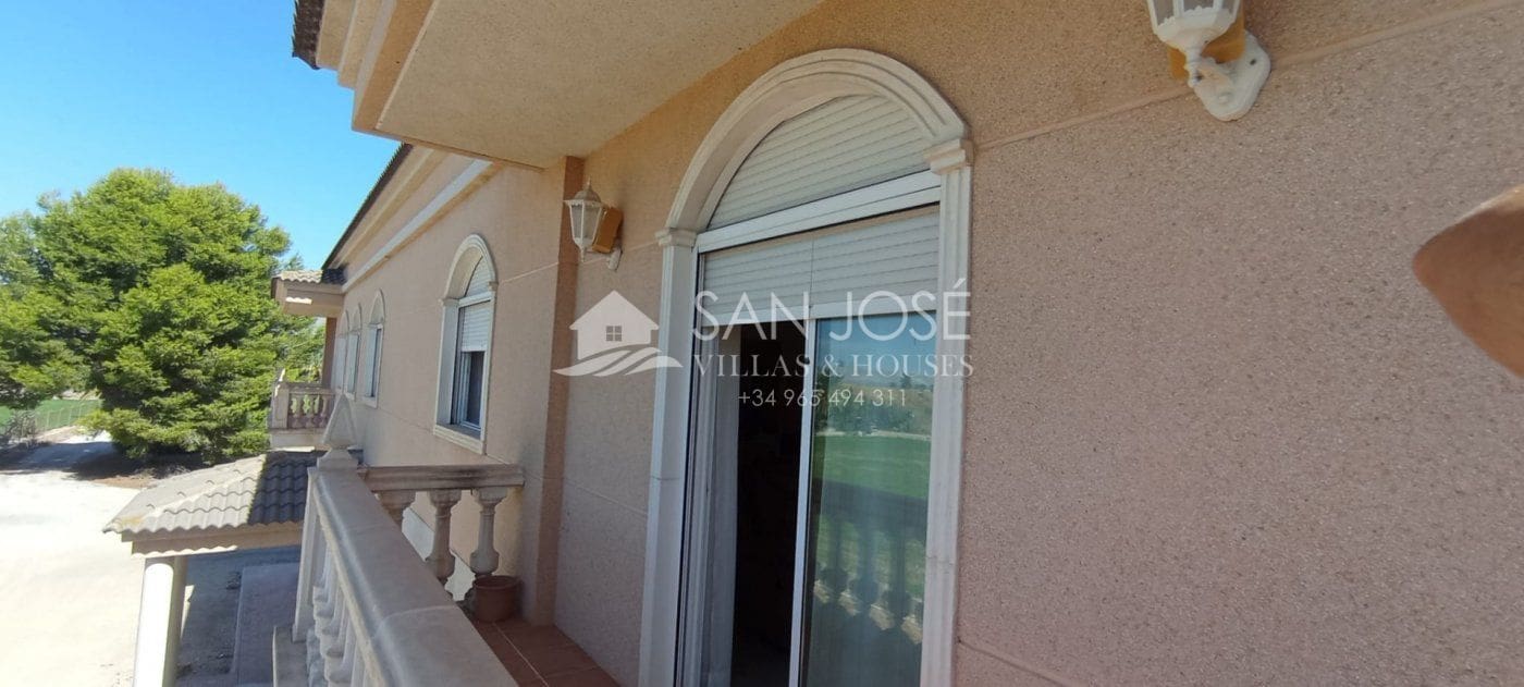 5 soveværelse Villa til salg i San Felipe Neri - € 1.050.001 (Ref: 7088940)