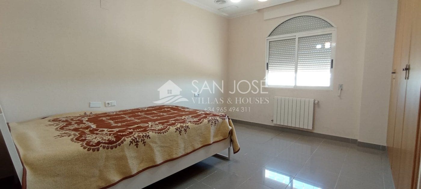 5 soveværelse Villa til salg i San Felipe Neri - € 1.050.001 (Ref: 7088940)