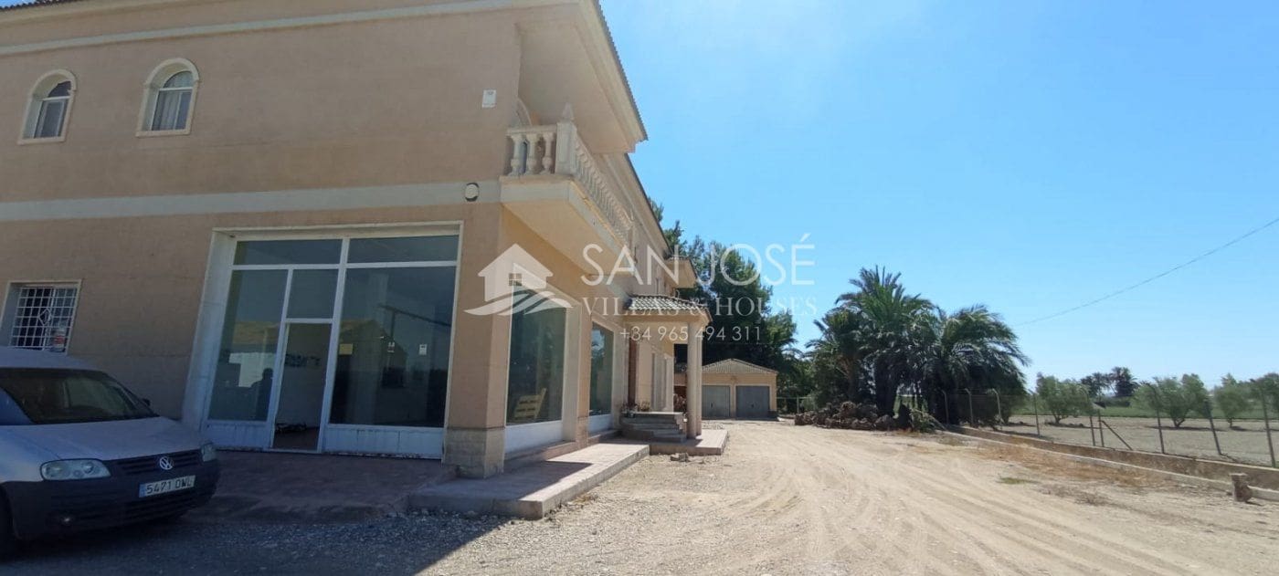 5 soveværelse Villa til salg i San Felipe Neri - € 1.050.001 (Ref: 7088940)