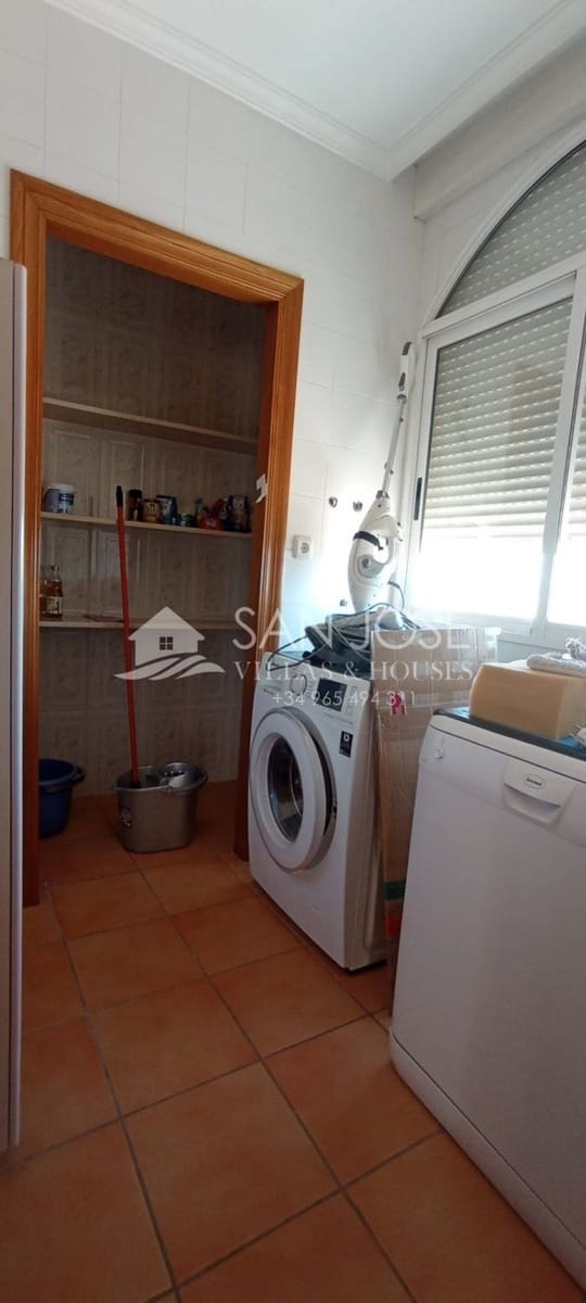 5 soveværelse Villa til salg i San Felipe Neri - € 1.050.001 (Ref: 7088940)