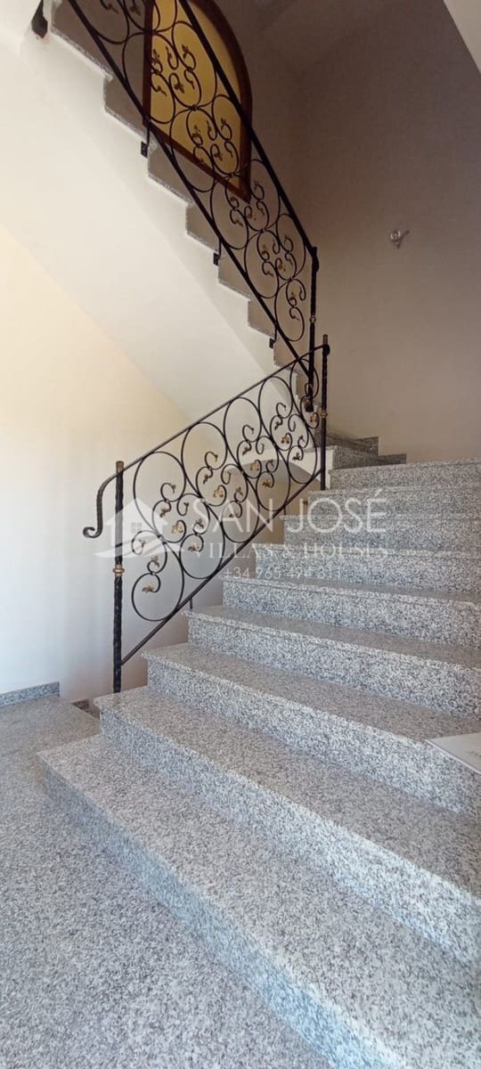 5 soveværelse Villa til salg i San Felipe Neri - € 1.050.001 (Ref: 7088940)