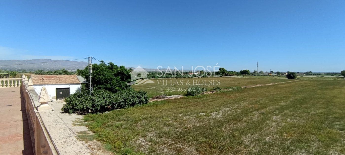 5 soveværelse Villa til salg i San Felipe Neri - € 1.050.001 (Ref: 7088940)