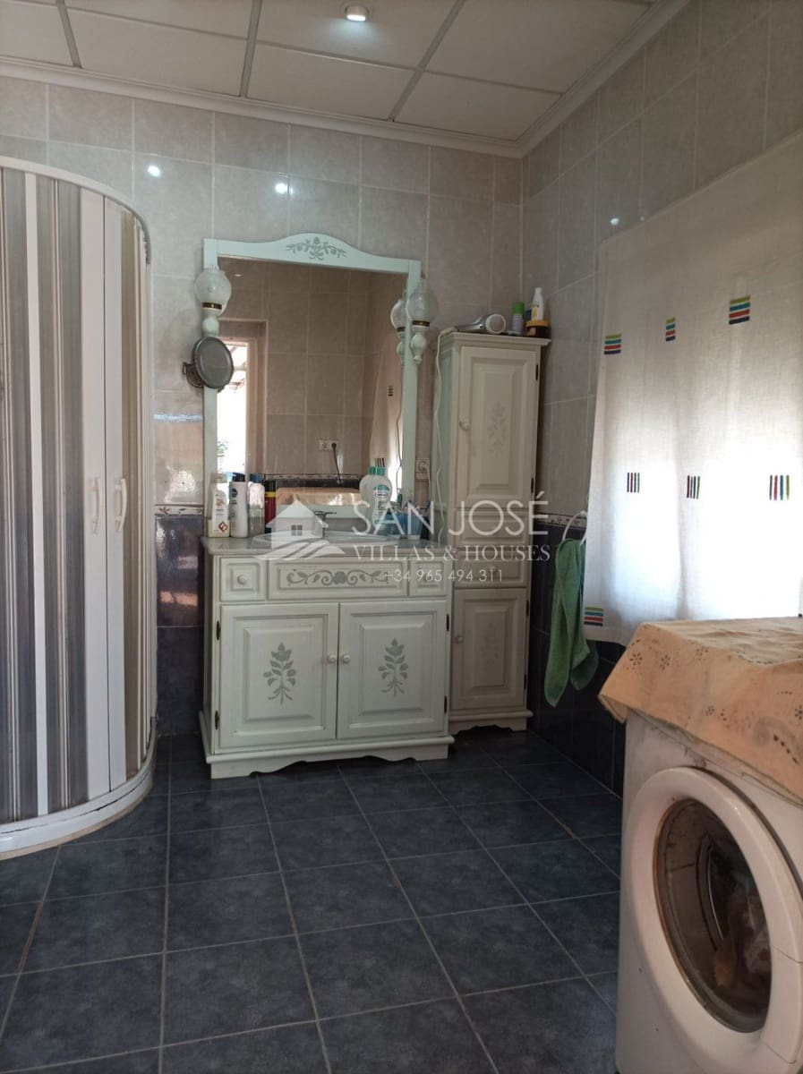 5 bedroom Villa for sale in Monforte del Cid - € 260,083 (Ref: 7126793)