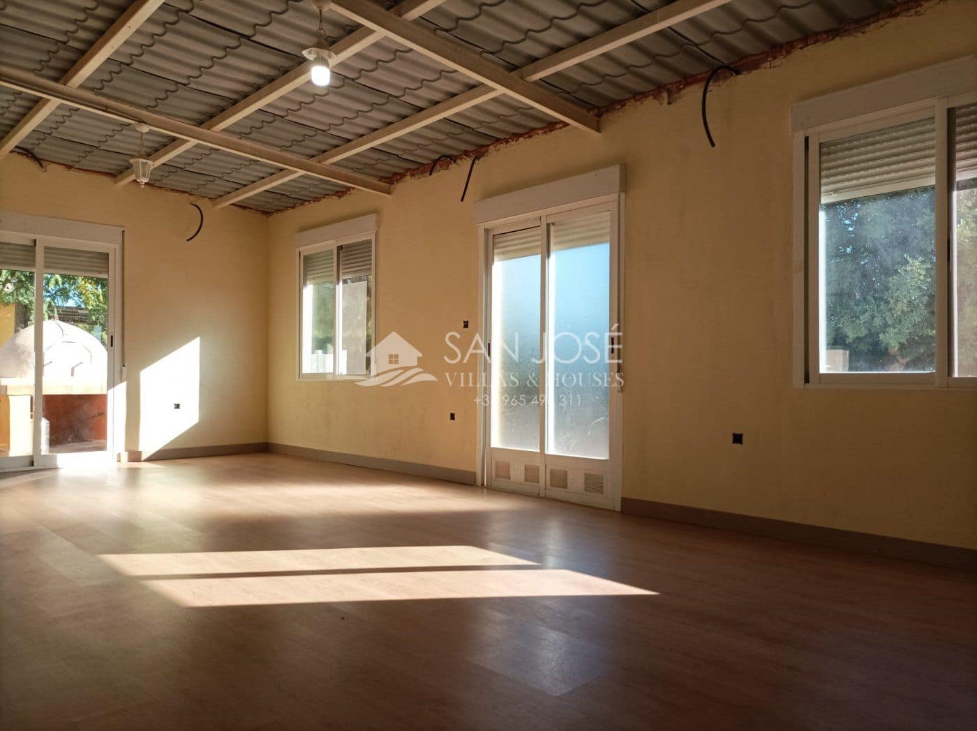 5 bedroom Villa for sale in Monforte del Cid - € 260,083 (Ref: 7126793)