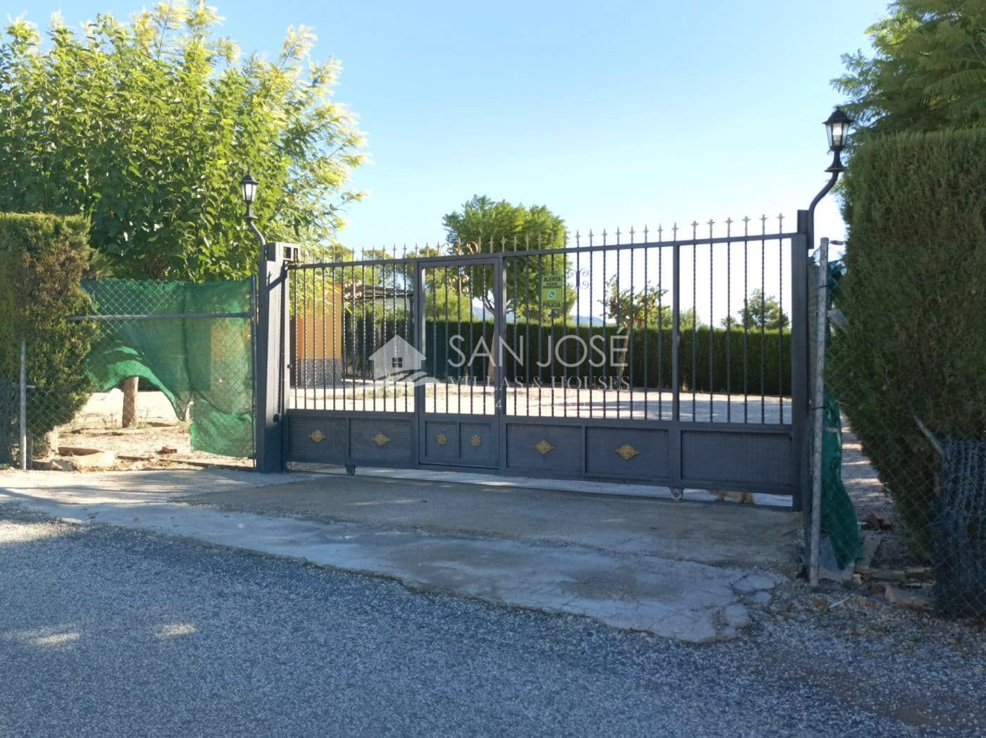 5 bedroom Villa for sale in Monforte del Cid - € 260,083 (Ref: 7126793)