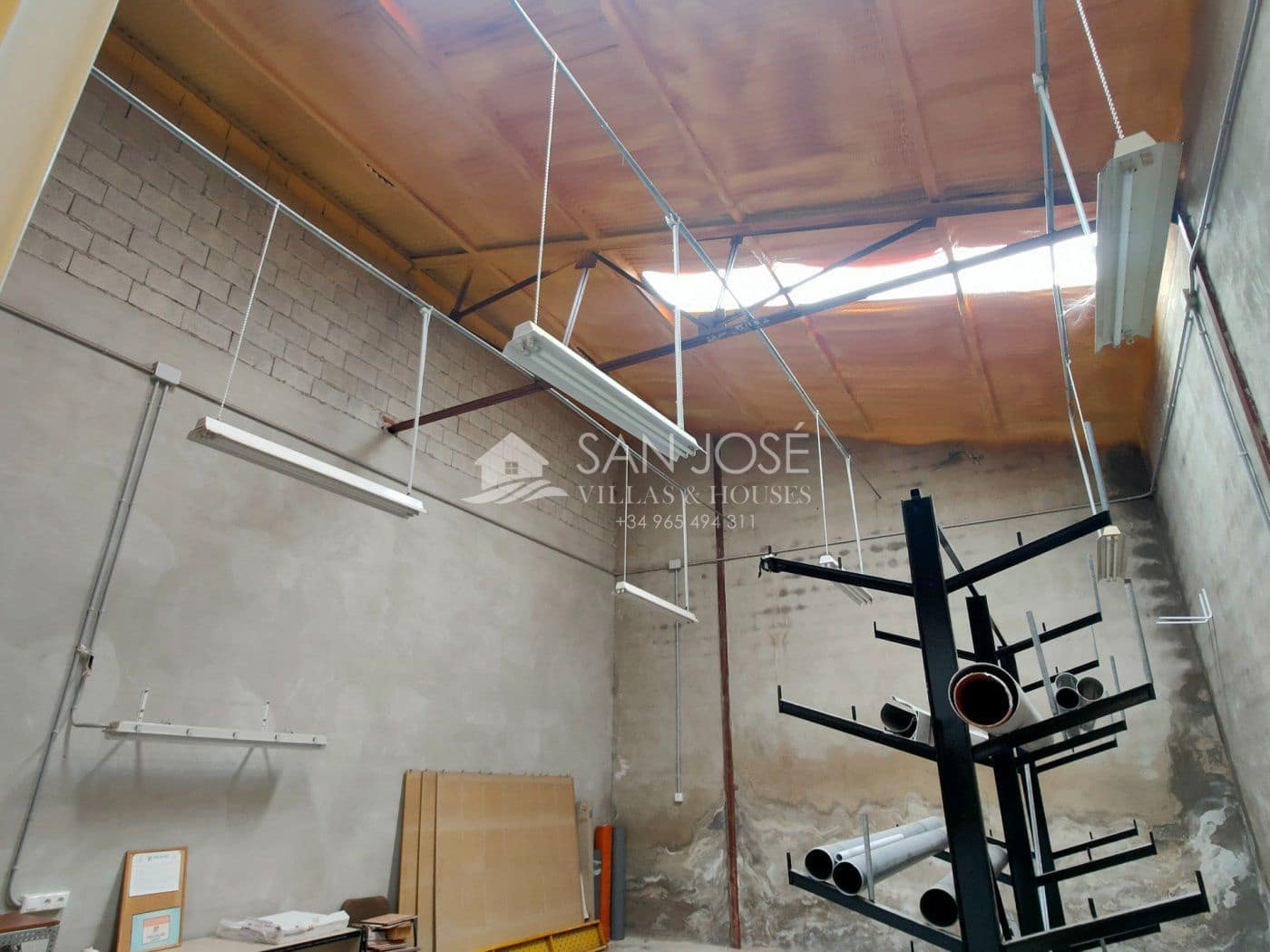 Erhverv til leje i Hondon de las Nieves - € 500 (Ref: 7137073)