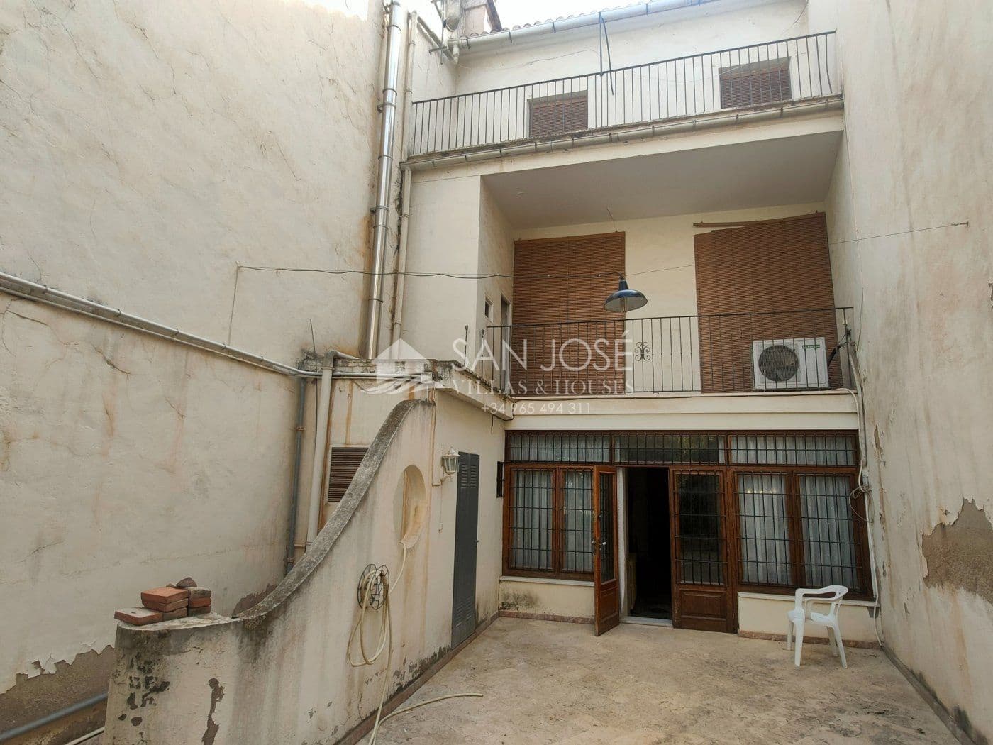 9 bedroom Villa for sale in Aspe - € 500,000 (Ref: 7174423)