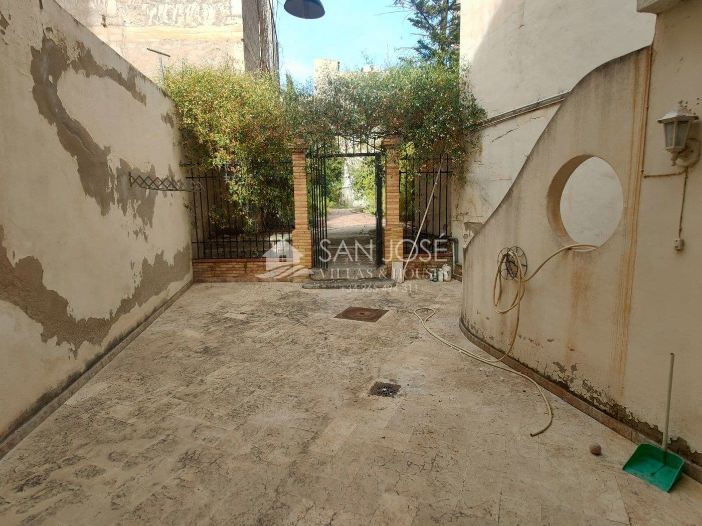 9 bedroom Villa for sale in Aspe - € 500,000 (Ref: 7174423)