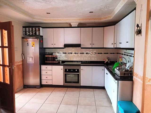 8 makuuhuone Huvila myytävänä paikassa Elda mukana uima-altaan - 310 000 € (Ref: 7345693)