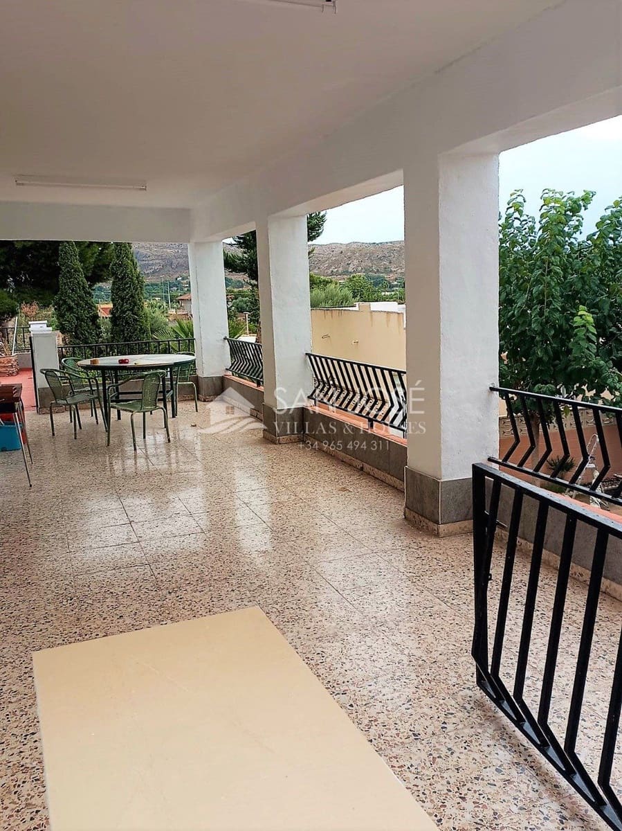 8 soveværelse Villa til salg i Elda med swimmingpool - € 310.000 (Ref: 7345693)