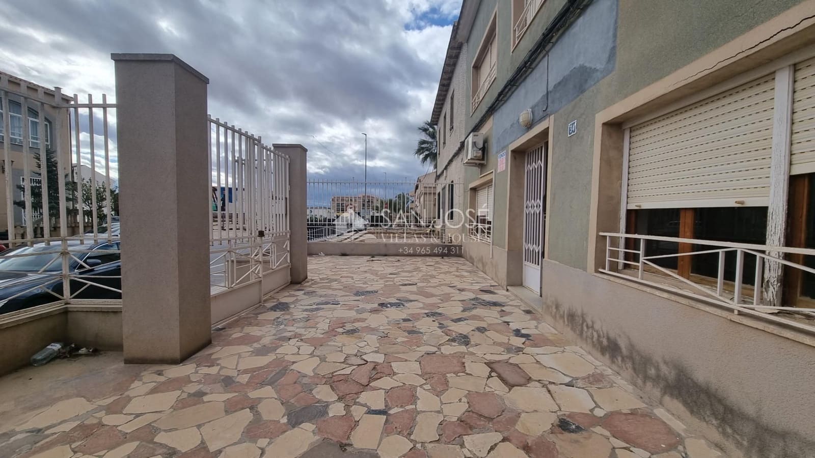 5 bedroom Townhouse for sale in Pinoso - € 159,000 (Ref: 7447625)