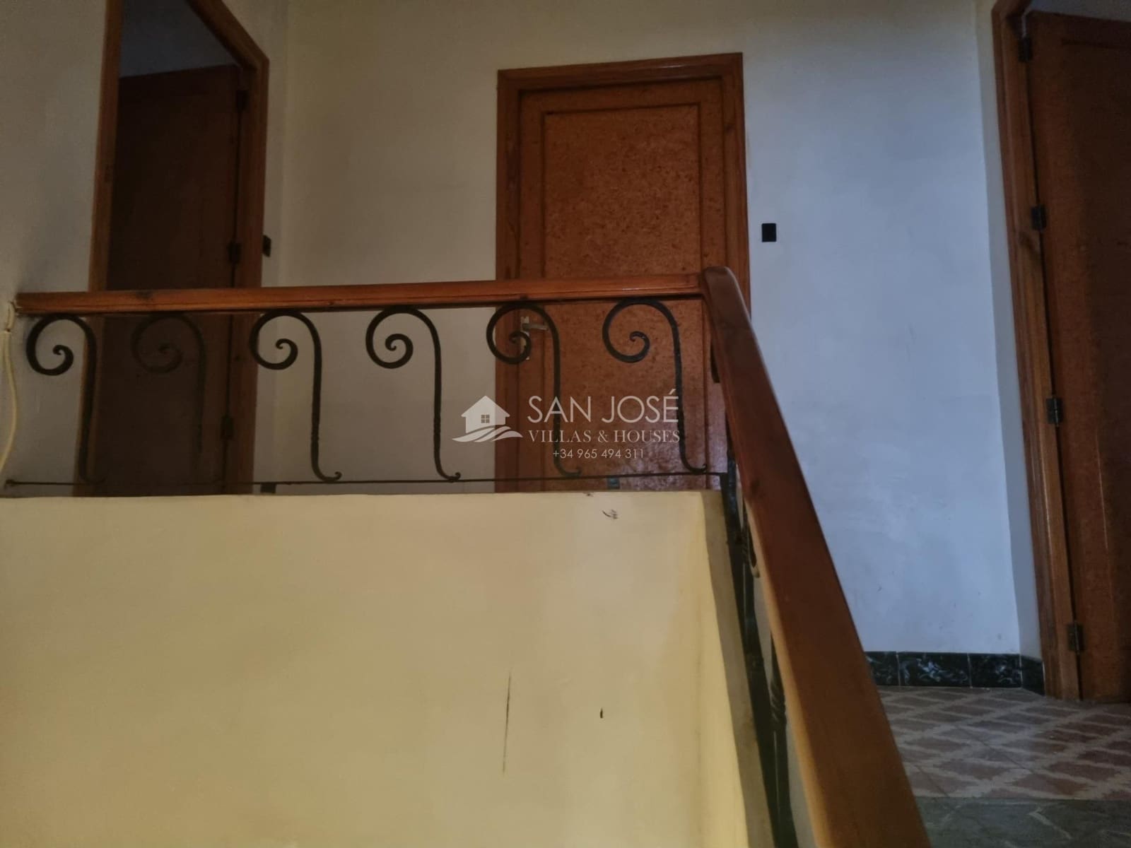 5 bedroom Townhouse for sale in Pinoso - € 159,000 (Ref: 7447625)