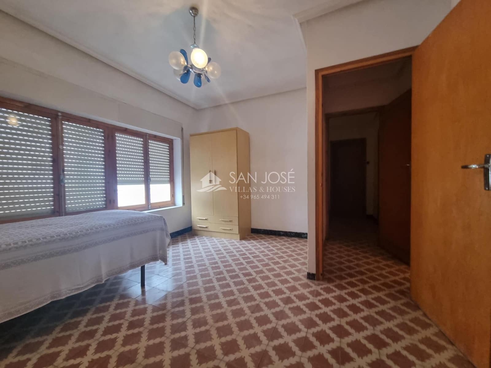 5 bedroom Townhouse for sale in Pinoso - € 159,000 (Ref: 7447625)