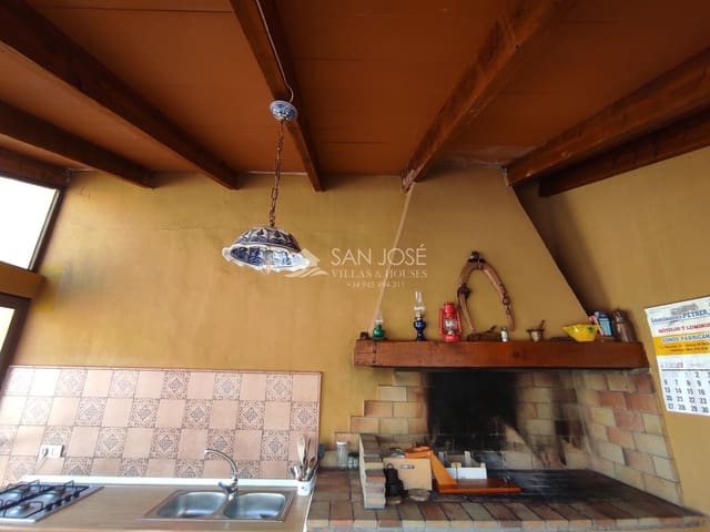 2 makuuhuone Huvila myytävänä paikassa Elda - 228 000 € (Ref: 7449803)