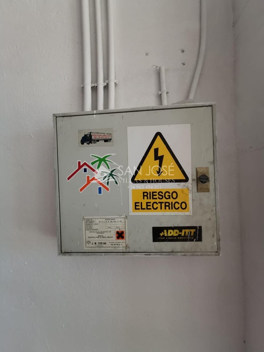 Erhverv til leje i Orihuela - € 900 (Ref: 7505645)