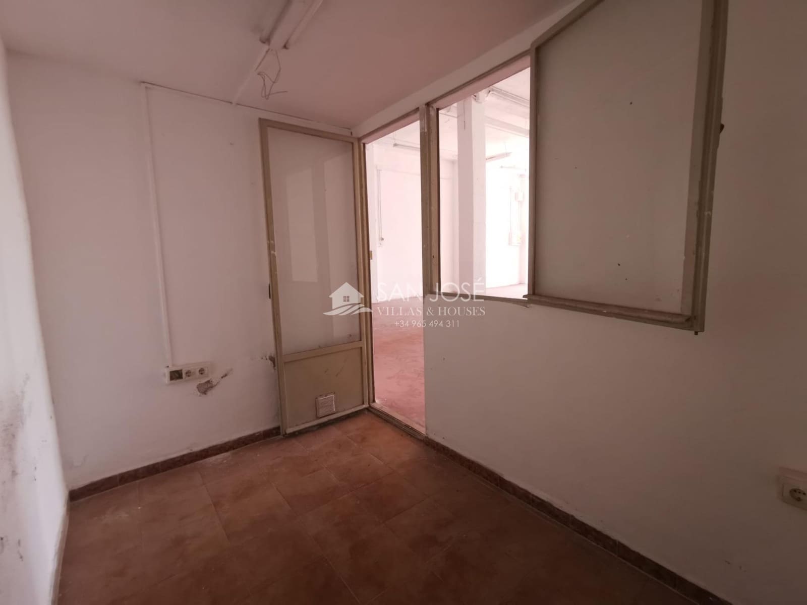 Erhverv til leje i Orihuela - € 900 (Ref: 7505645)