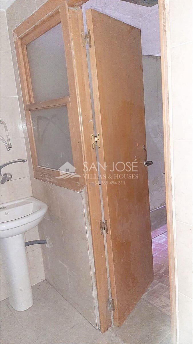 Erhverv til salg i Elche / Elx - € 200.000 (Ref: 7509296)