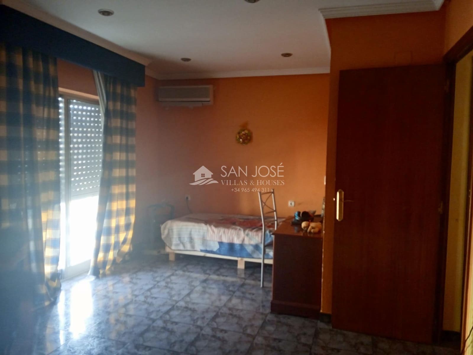 5 soveværelse Byhus til salg i Ibi - € 140.000 (Ref: 7555386)