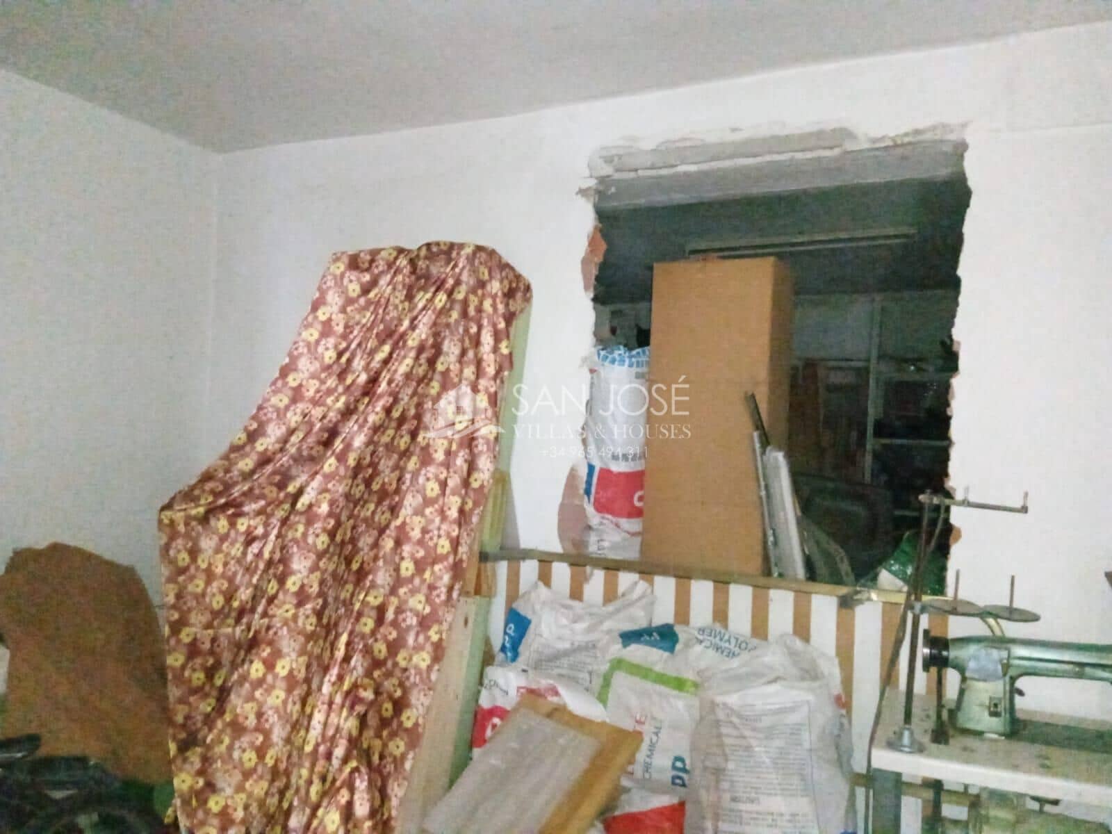 5 soveværelse Byhus til salg i Ibi - € 140.000 (Ref: 7555386)