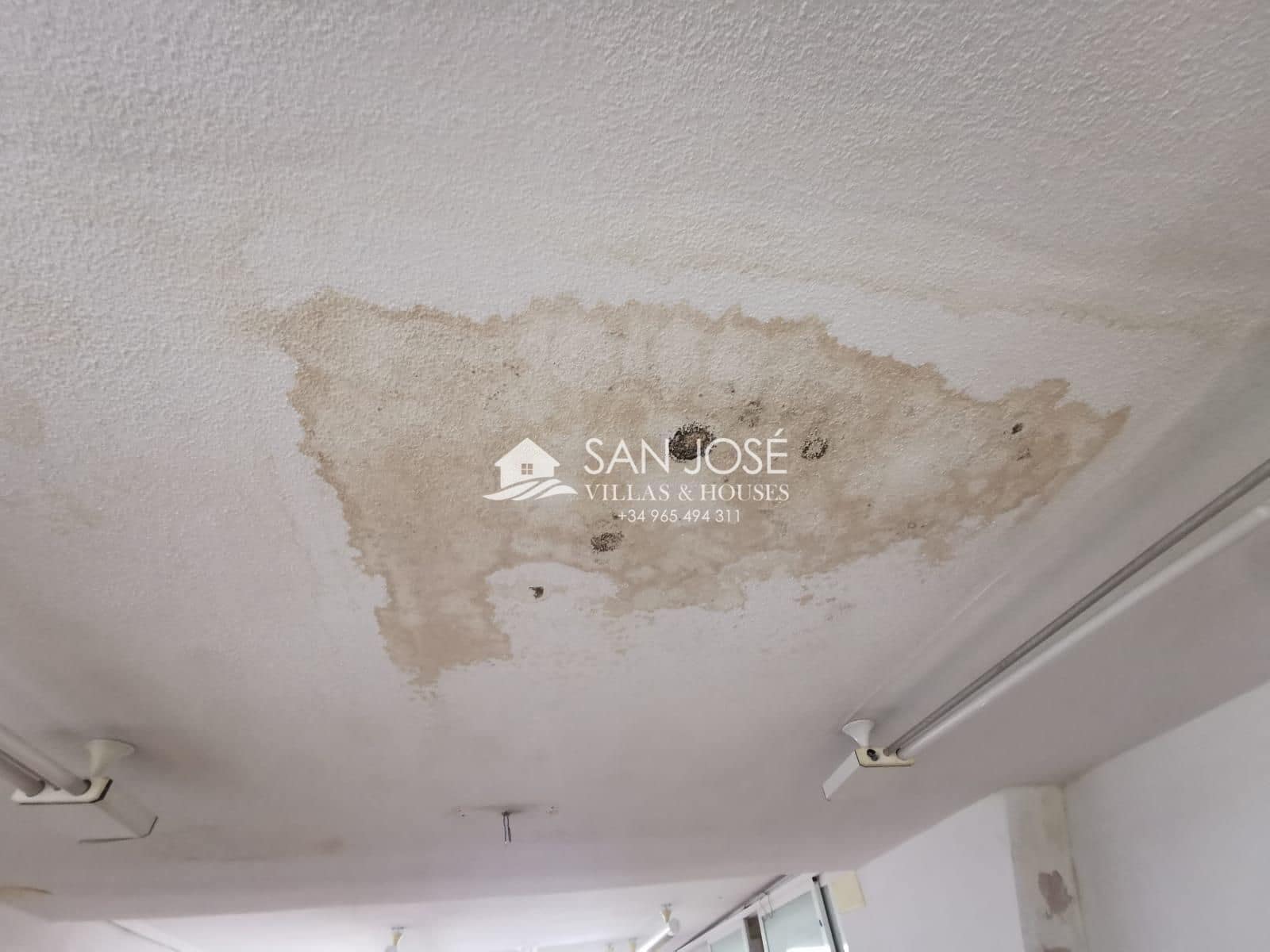 Commercial for sale in Elche / Elx - € 89,082 (Ref: 7557465)