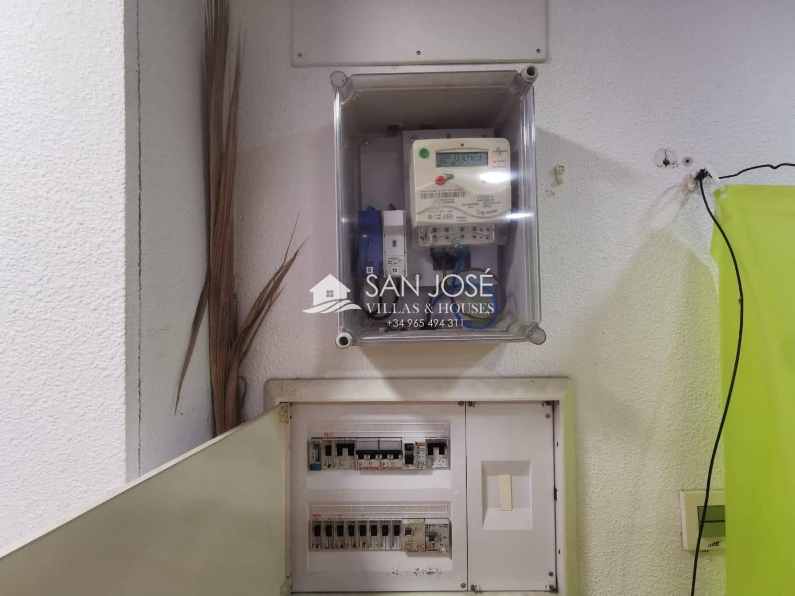 Commercial for sale in Elche / Elx - € 89,082 (Ref: 7557465)