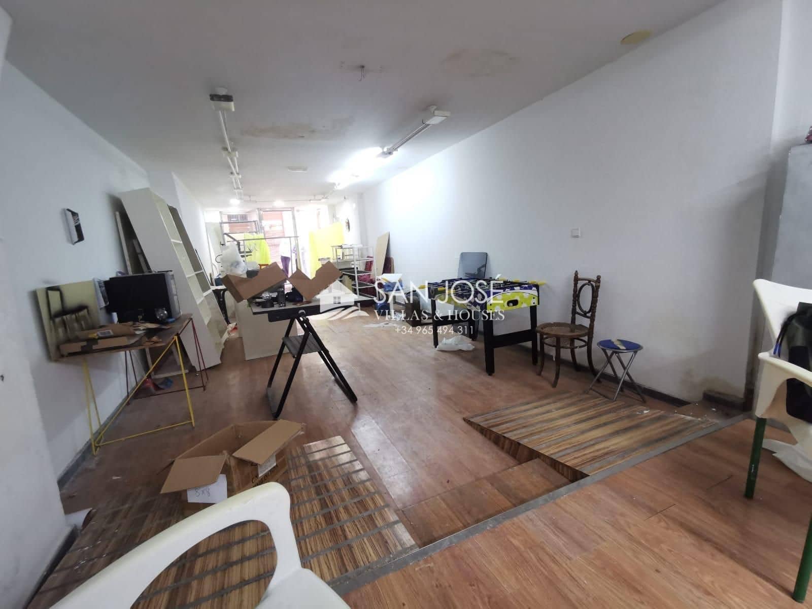 Commercial for sale in Elche / Elx - € 89,082 (Ref: 7557465)