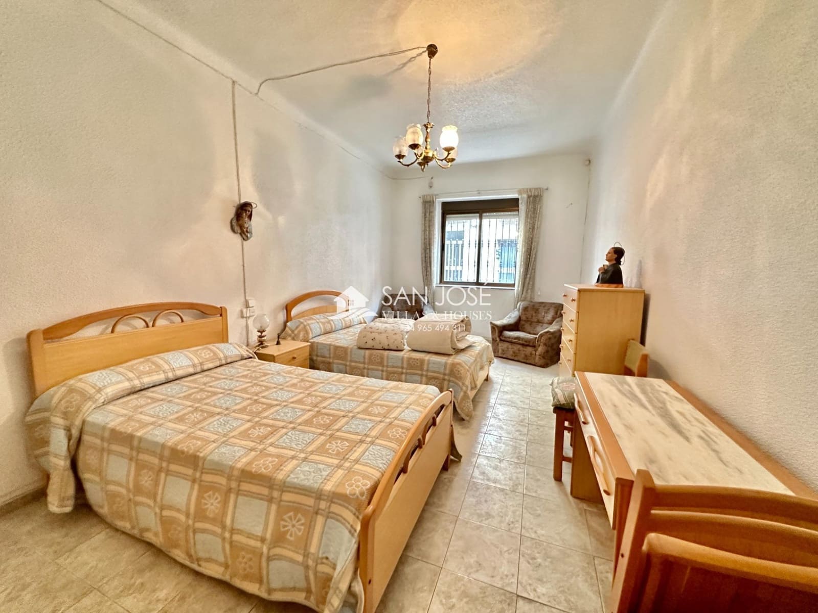 7 bedroom Townhouse for sale in Aspe - € 144,260 (Ref: 7588154)