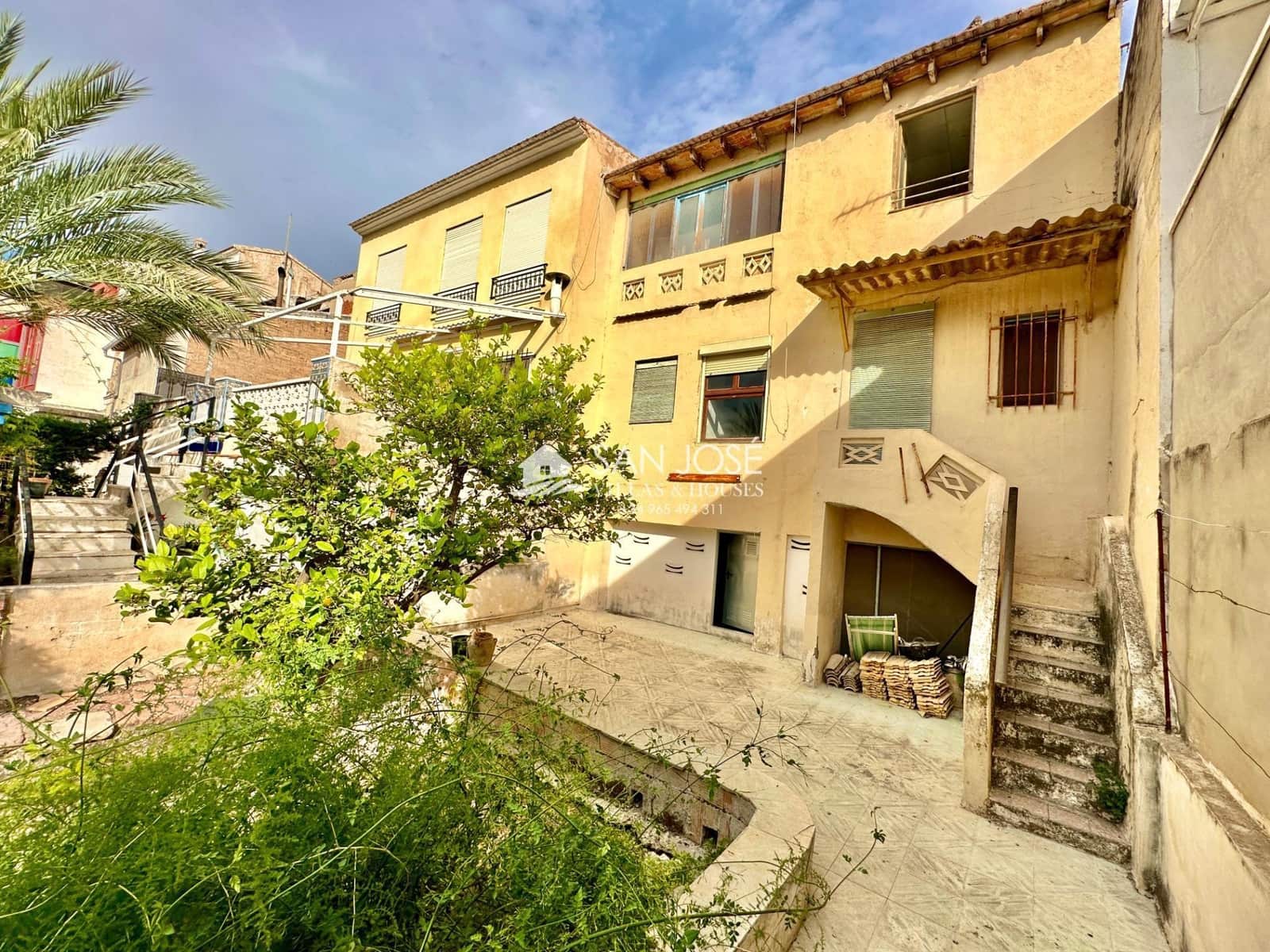 7 bedroom Townhouse for sale in Aspe - € 144,260 (Ref: 7588154)