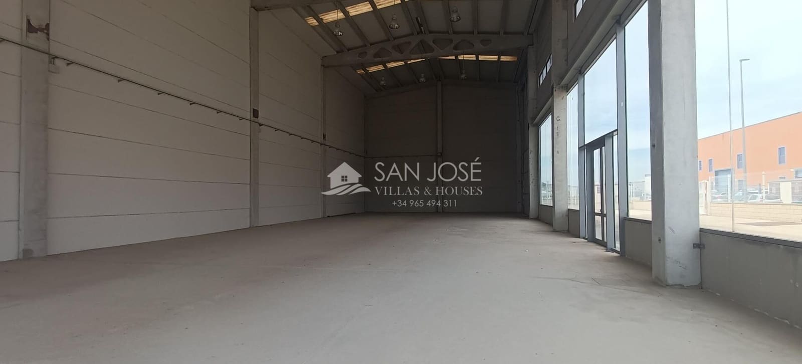 Virksomhed til leje i Novelda - € 2.600 (Ref: 7625274)